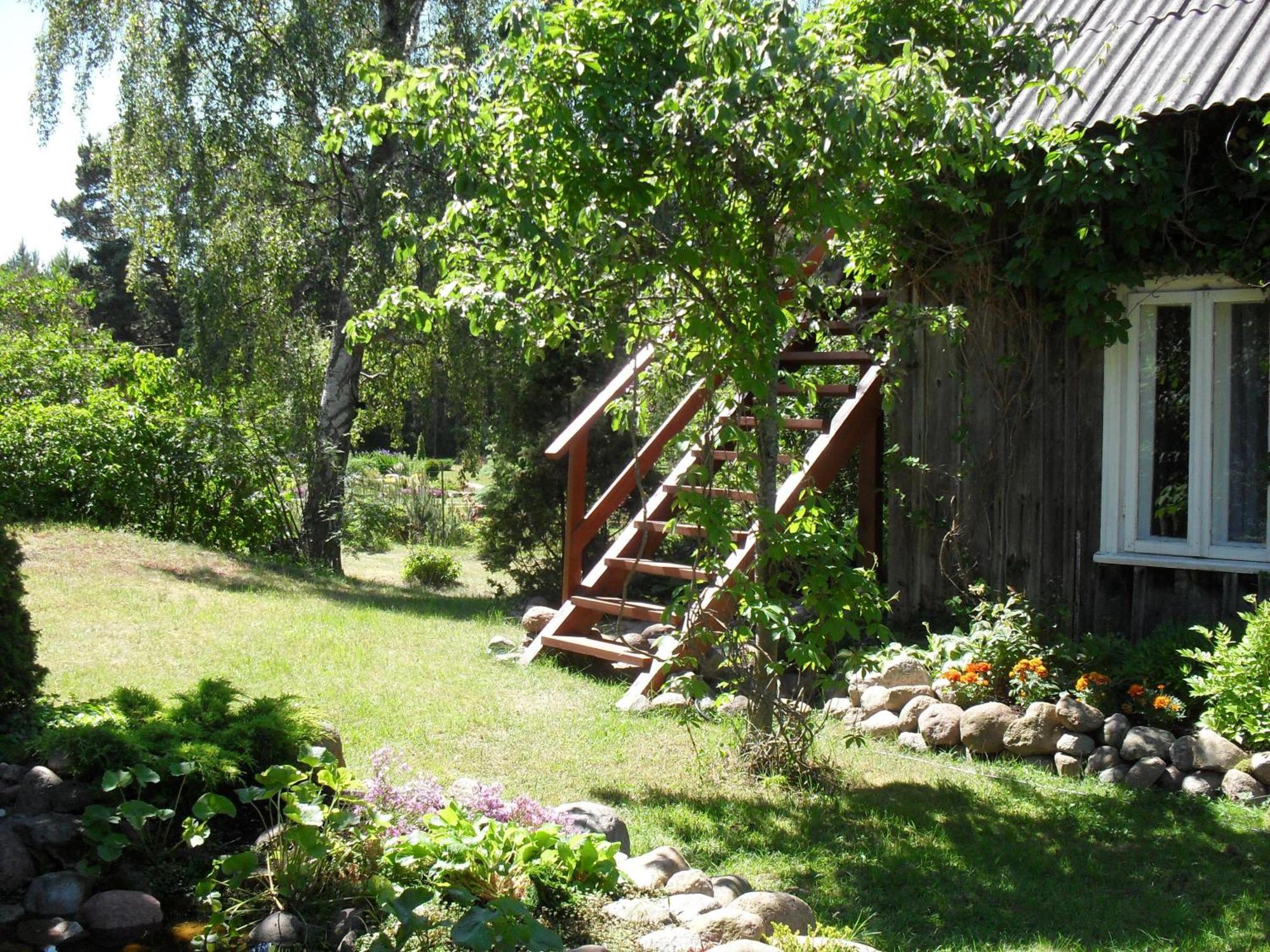 Hotel Atmatas à Bernāti Extérieur photo