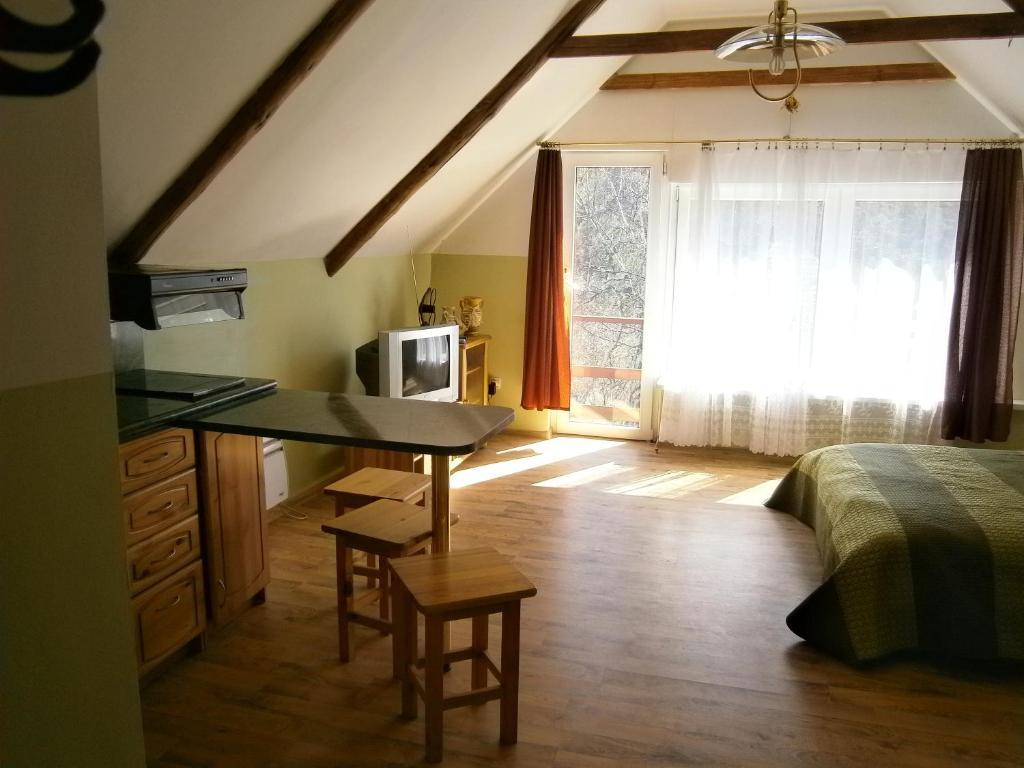 Hotel Atmatas à Bernāti Extérieur photo