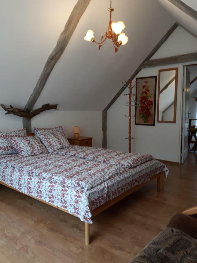 Hotel Atmatas à Bernāti Extérieur photo