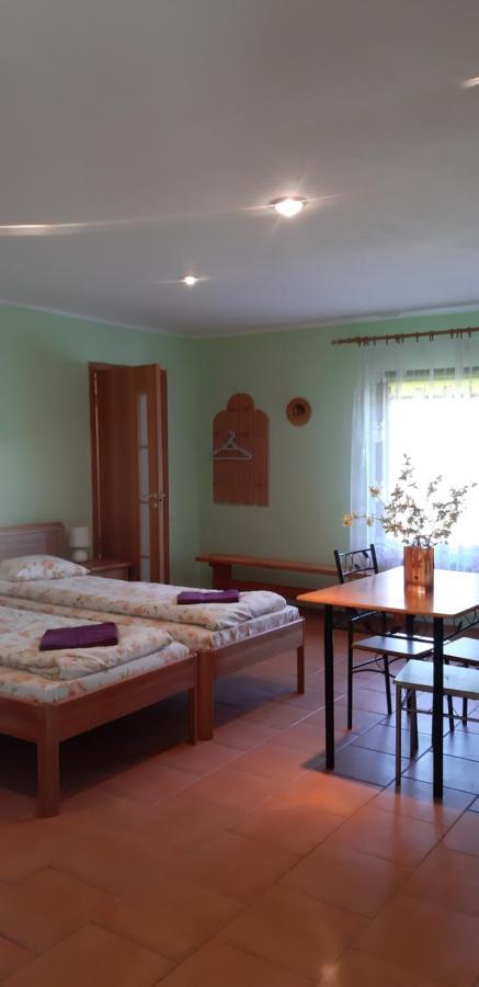 Hotel Atmatas à Bernāti Extérieur photo