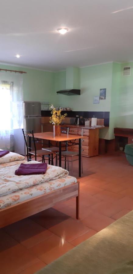 Hotel Atmatas à Bernāti Extérieur photo